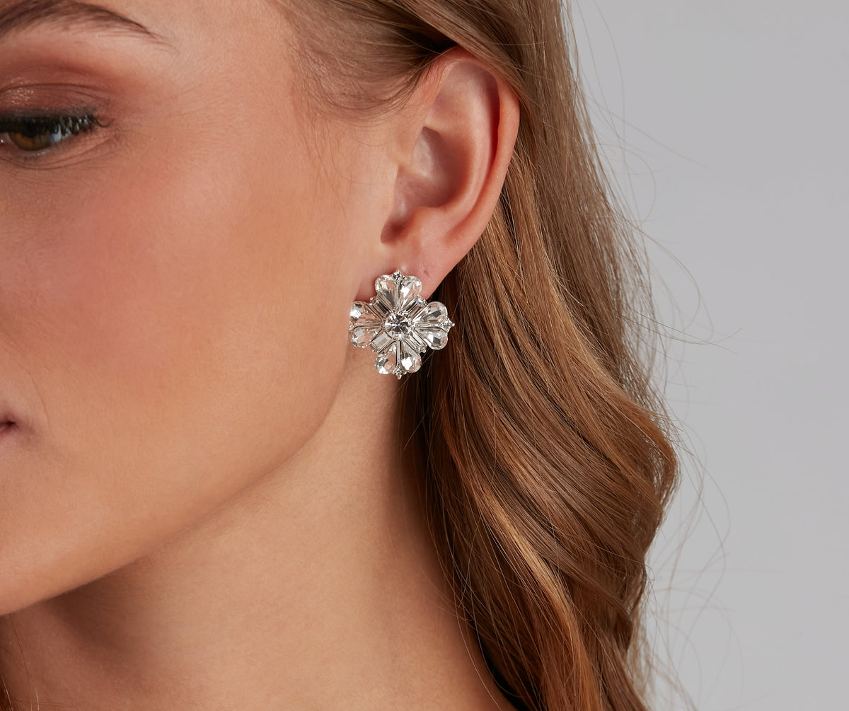So Artsy Flower Studs